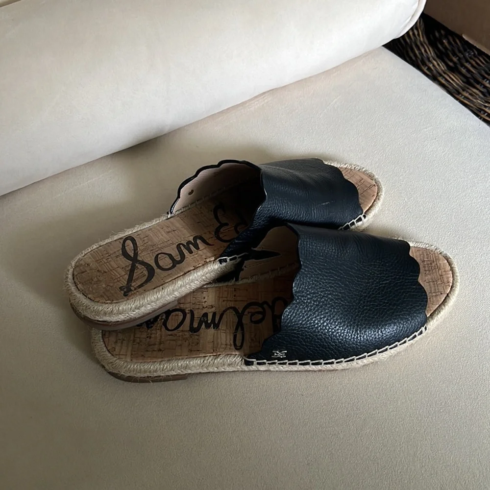 SAM EDELMAN Black Leather Slip On Sandals, 9.5 - Picture 3 of 4